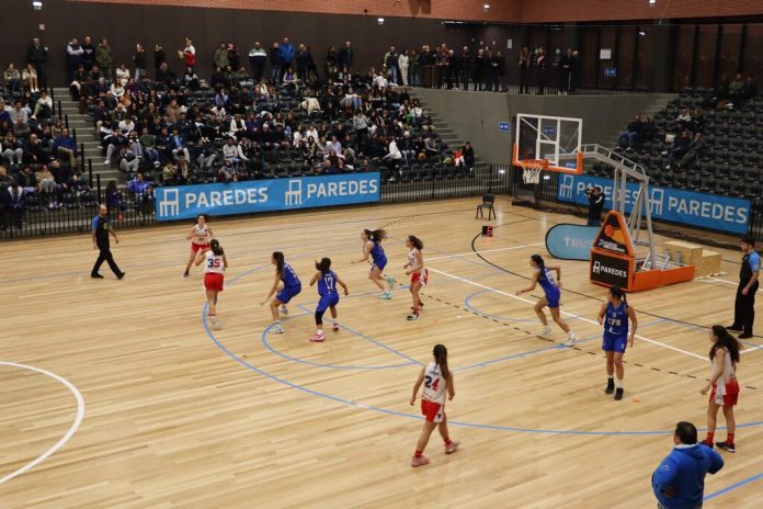 DESPORTO PAREDES BASQUETEBOL