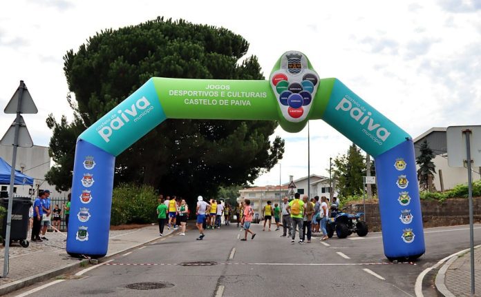 Preparação para a corrida na Avª General Humberto Delgado